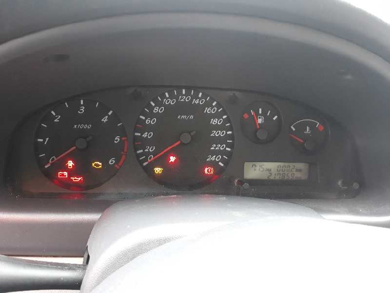 nissan almera (n16/e) del año 2002