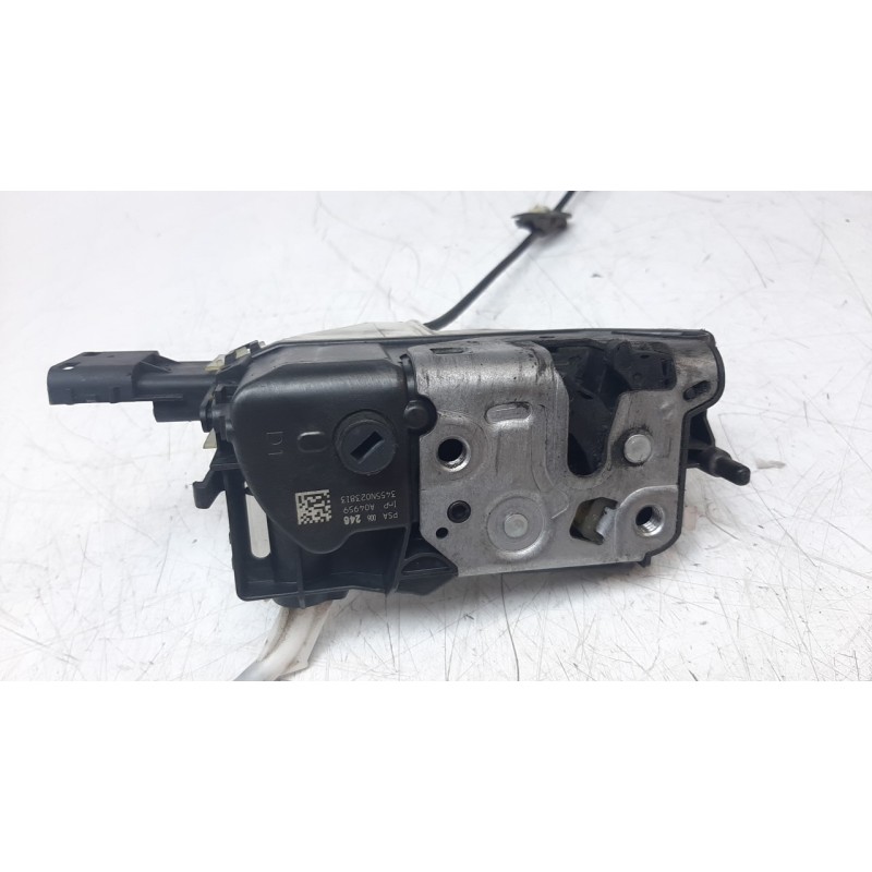 Recambio de cerradura puerta delantera derecha para citroen c3 1.6 blue-hdi fap referencia OEM IAM 9800624680  
