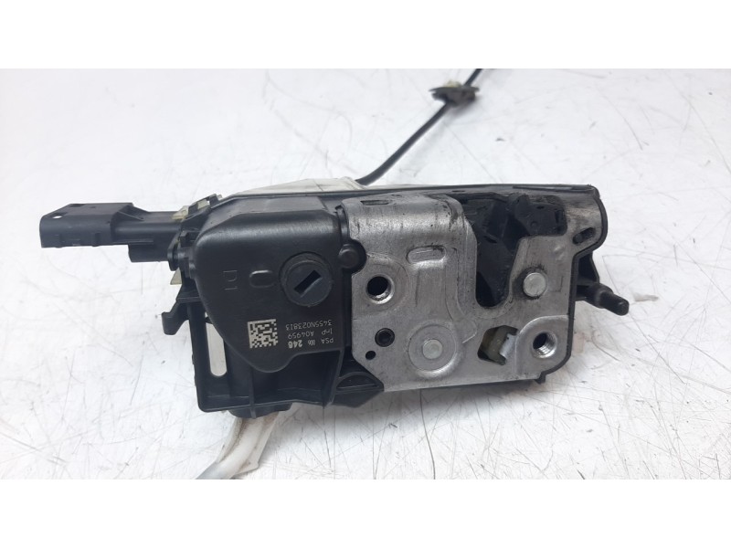 Recambio de cerradura puerta delantera derecha para citroen c3 1.6 blue-hdi fap referencia OEM IAM 9800624680  