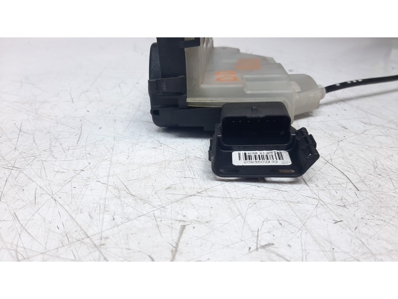 Recambio de cerradura puerta delantera derecha para citroen c3 1.6 blue-hdi fap referencia OEM IAM 9800624680  