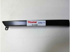 Recambio de molduras delanteras para mercedes-benz sprinter 02.00  caja abierta, doble cab. referencia OEM IAM  107131206 