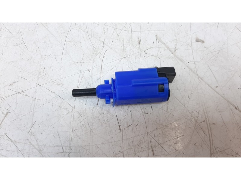 Recambio de sensor para renault captur 0.9 energy referencia OEM IAM A4535453400  