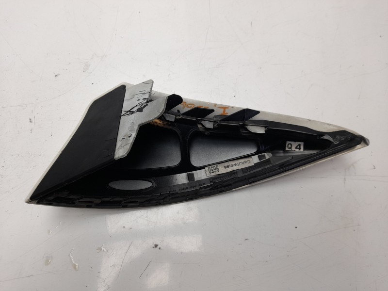 Recambio de molduras traseras para mercedes-benz clase clc (cl203) clc 220 cdi (la) (203.708) referencia OEM IAM A2038210136  