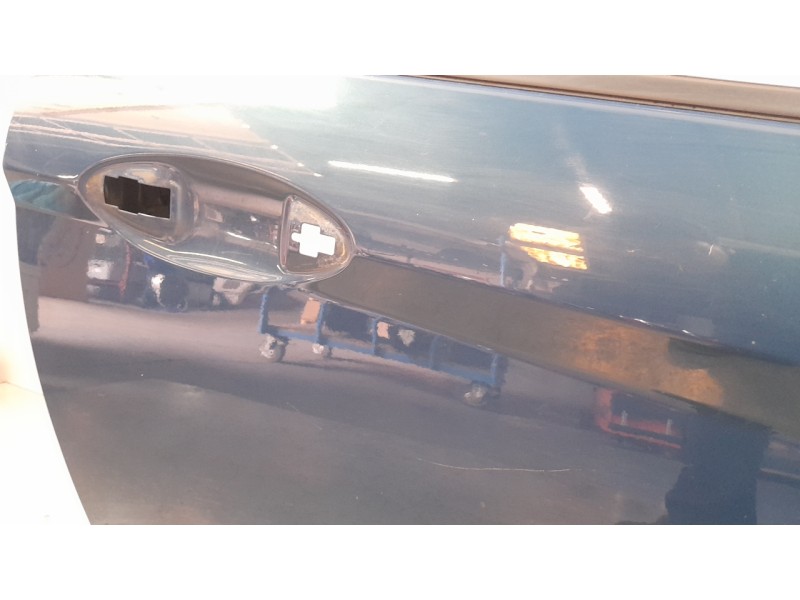 Recambio de puerta delantera derecha para ford fiesta (cb1) ghia referencia OEM IAM 1806117  