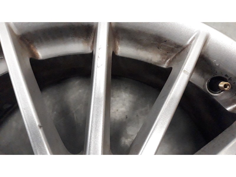 Recambio de llanta para jaguar xf 3.0 v6 diesel cat referencia OEM IAM C2Z4105 17 PULGADAS 