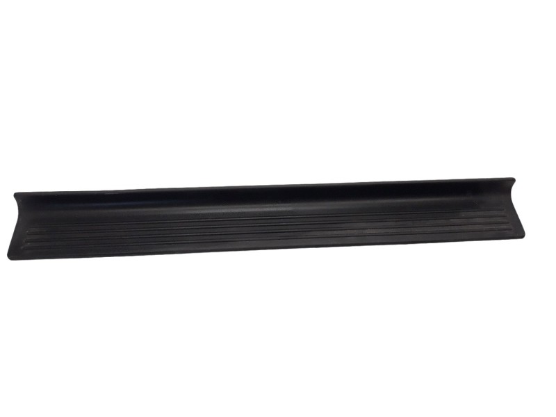 Recambio de moldura para dacia duster laureate 4x2 referencia OEM IAM 768520031R  