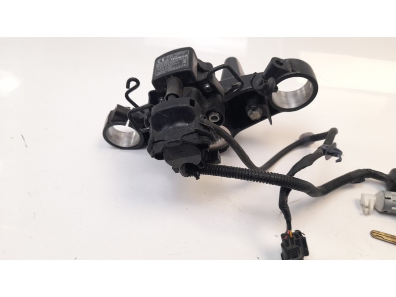 Recambio de conmutador de arranque para honda cb500 x cb500 x referencia OEM IAM 35010MJWD13  