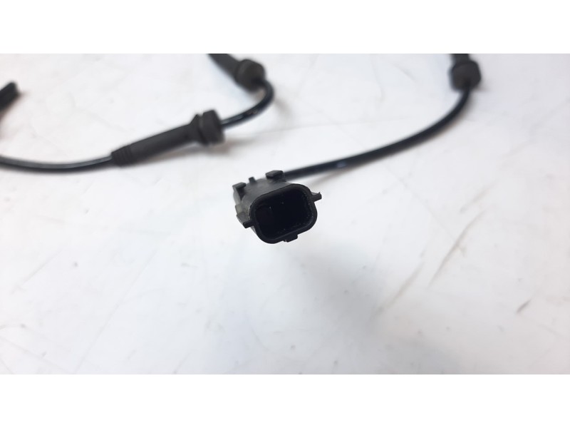 Recambio de sensor para renault captur 0.9 energy referencia OEM IAM 479107405R  