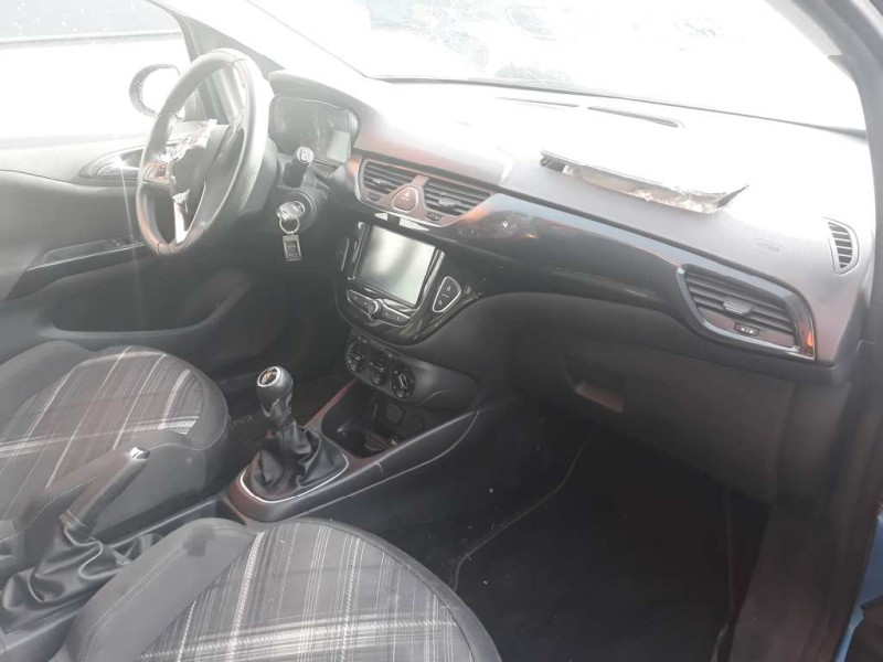 opel corsa e del año 2017