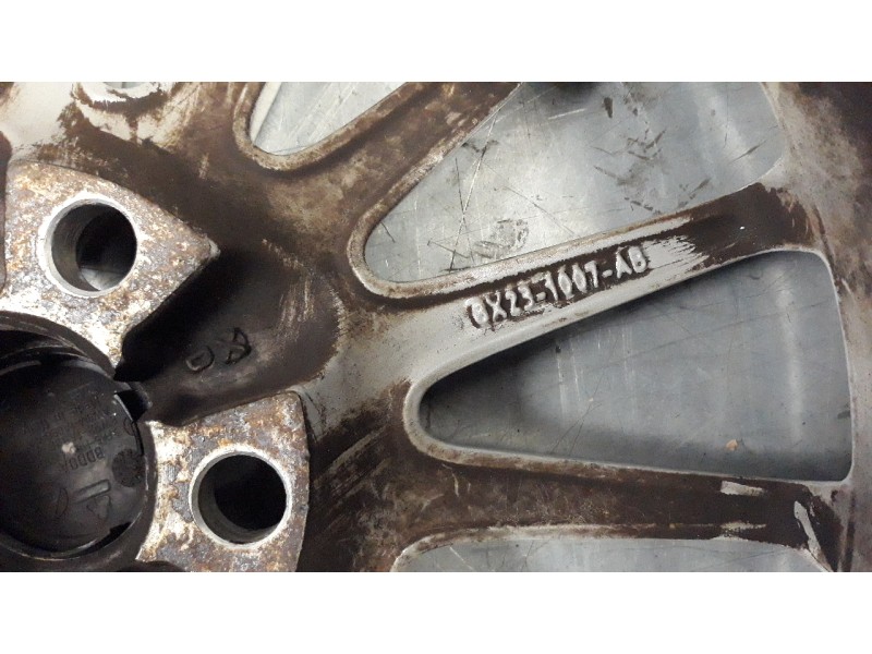Recambio de llanta para jaguar xf 3.0 v6 diesel cat referencia OEM IAM C2Z4105 17 PULGADAS 