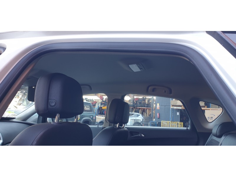 opel astra j lim. del año 2014