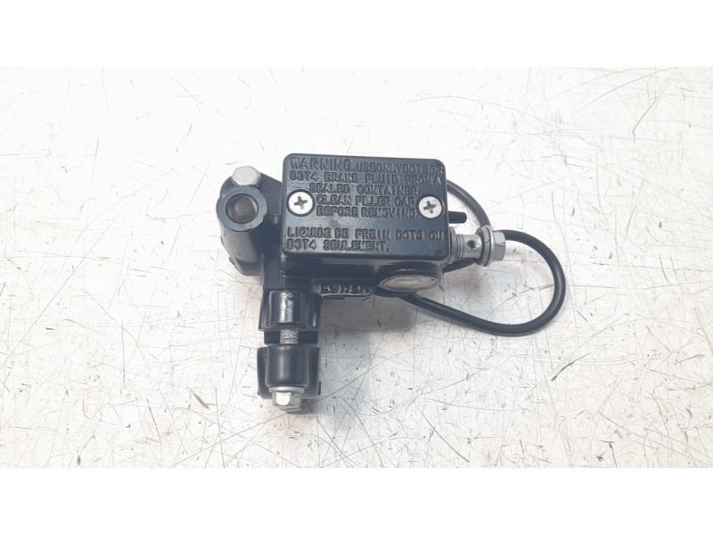 Recambio de bomba freno trasera para seat mo mo referencia OEM IAM BOMBA  