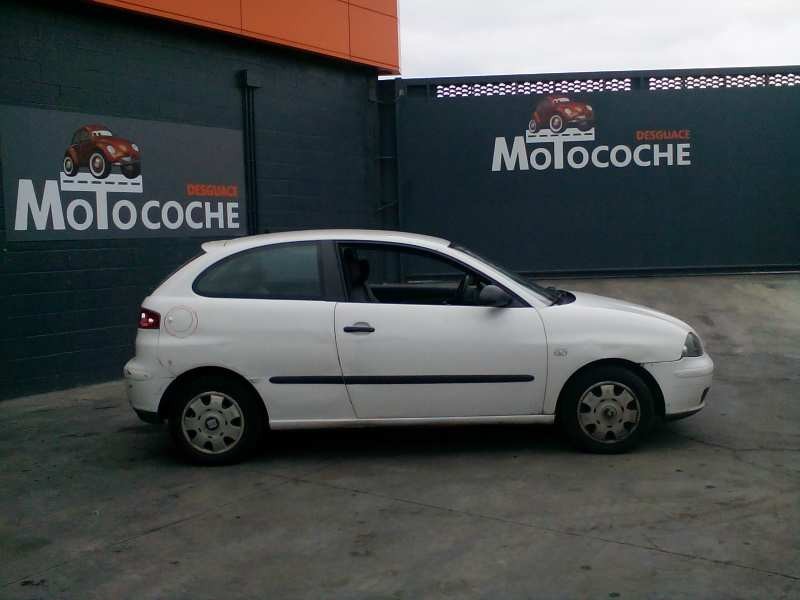 seat ibiza (6l1) del año 2003