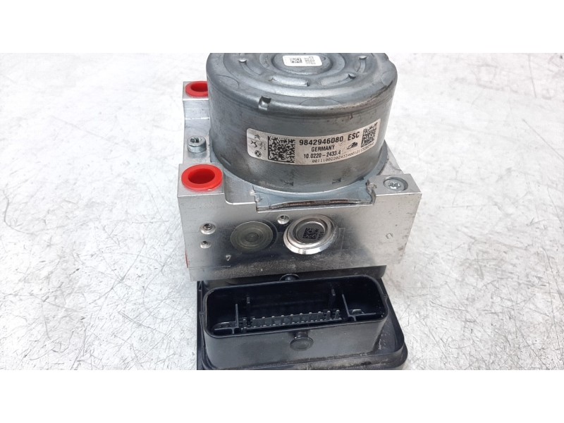 Recambio de abs para opel corsa f 1.2 referencia OEM IAM 9842946080  