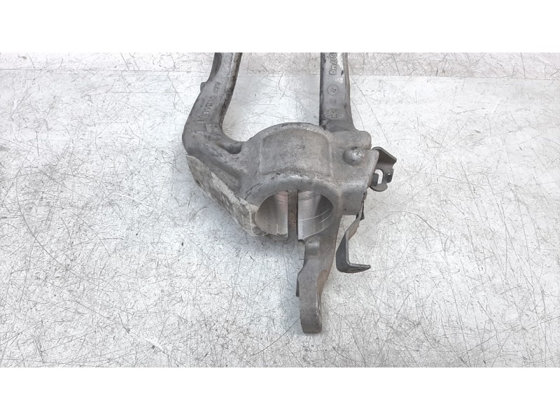 Recambio de amortiguador delantero derecho para volvo v60 familiar 2.0 diesel cat referencia OEM IAM 31476123  
