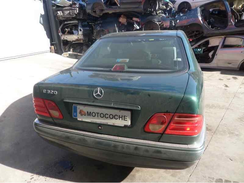 mercedes-benz clase e (w210) berlina del año 1997