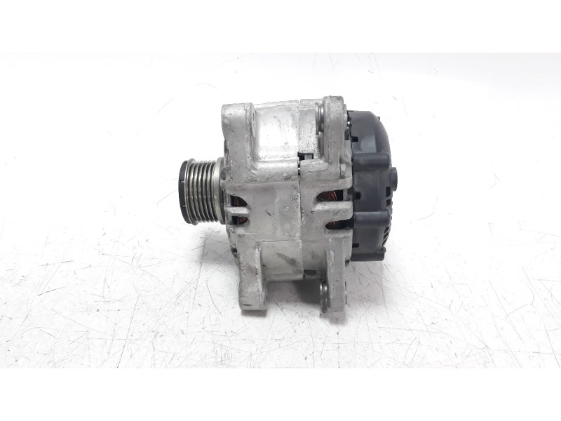 Recambio de alternador para opel corsa f 1.2 referencia OEM IAM 9835689480  