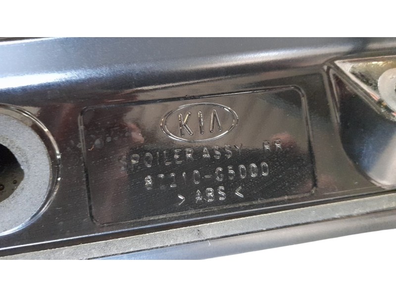 Recambio de aleron trasero para kia niro referencia OEM IAM 87210G5000  