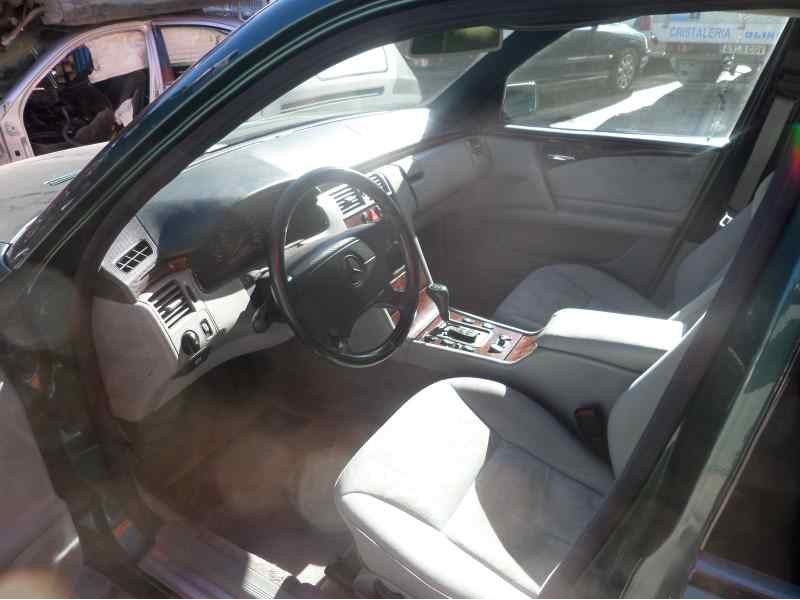 mercedes-benz clase e (w210) berlina del año 1997