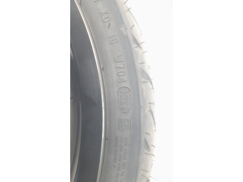 Recambio de llanta delantera para seat mo mo referencia OEM IAM LLANTA  