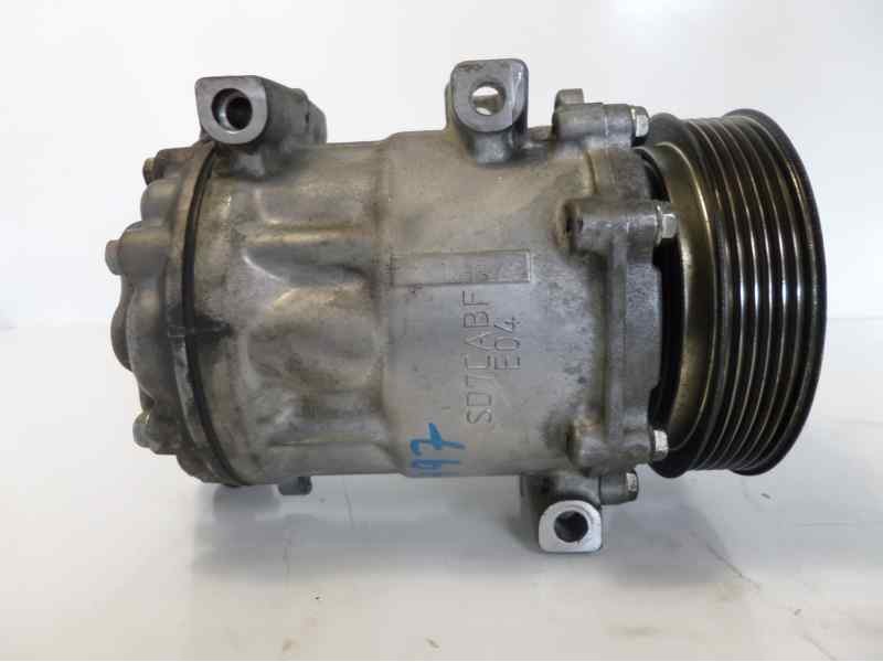 Recambio de compresor aire acondicionado para ford fiesta berl./courier si referencia OEM IAM 00241705462  