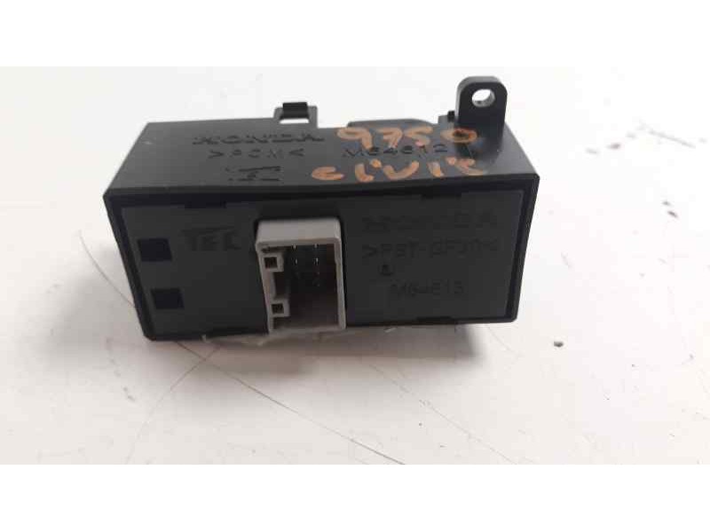 Recambio de mando elevalunas trasero izquierdo para honda civic lim.4 (fc) 1.5 vtec cat referencia OEM IAM 83790TGGG020BLK  