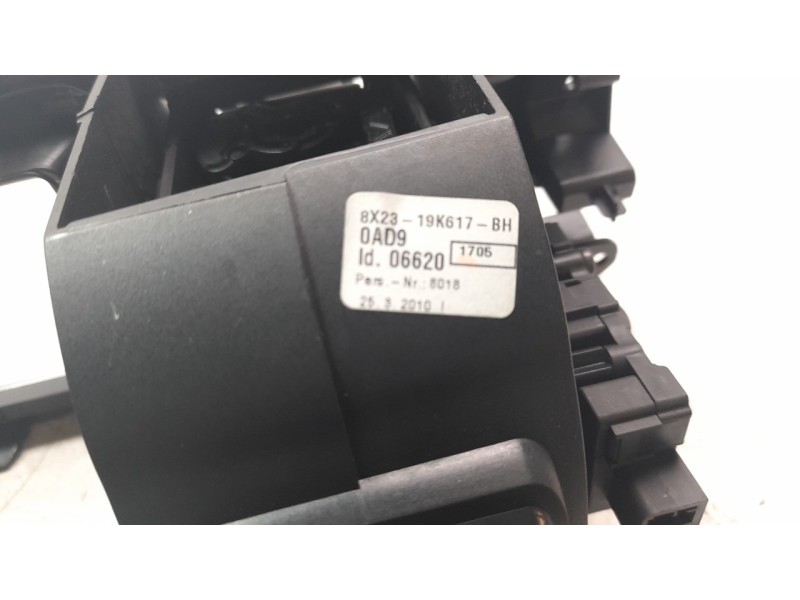 Recambio de rejilla aireadora para jaguar xf 3.0 v6 24v cat referencia OEM IAM 8X2319K617  