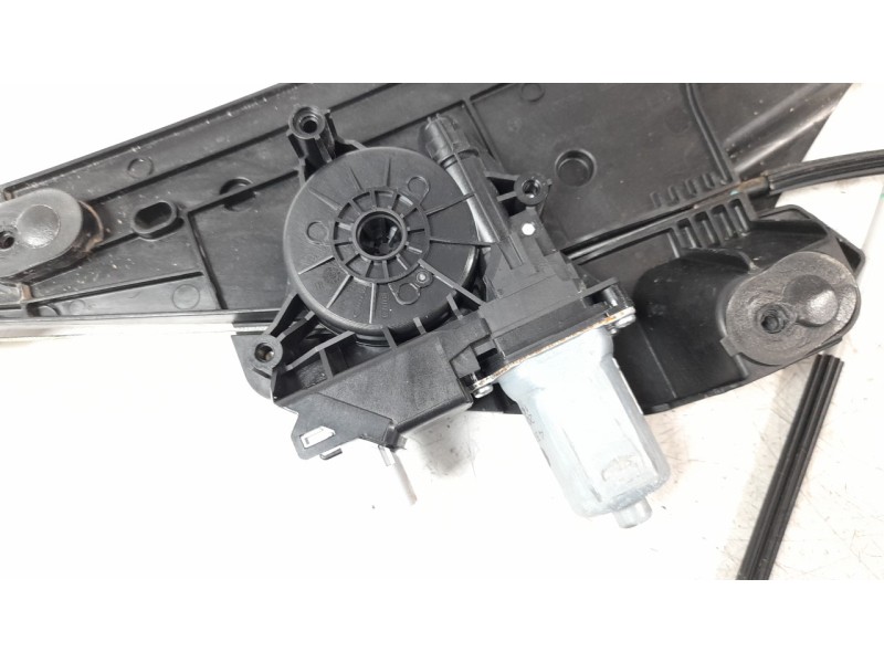Recambio de elevalunas delantero derecho para peugeot 2008 (p1) active referencia OEM IAM 9828130680  