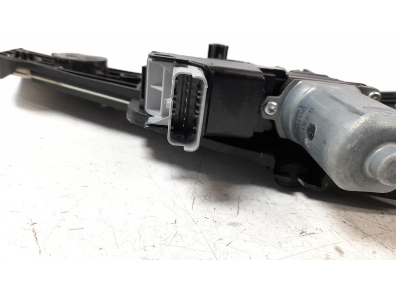 Recambio de elevalunas delantero derecho para peugeot 2008 (p1) active referencia OEM IAM 9828130680  