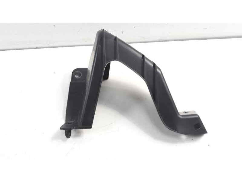 Recambio de molduras traseras para renault megane iv berlina 5p intens referencia OEM IAM 852251451R  
