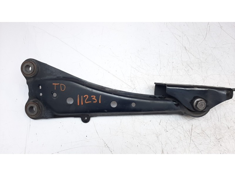 Recambio de brazo suspension inferior trasero derecho para lexus nx 2.5 16v cat (híbrido) referencia OEM IAM 4876078010  