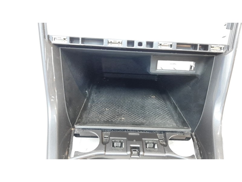 Recambio de moldura para volkswagen t-cross 1.0 tsi referencia OEM IAM 2GM857925  