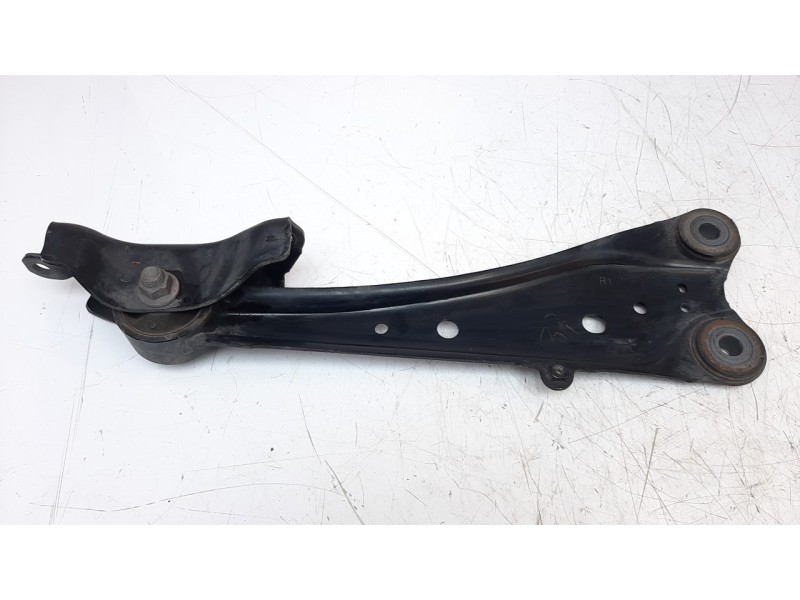 Recambio de brazo suspension inferior trasero derecho para lexus nx 2.5 16v cat (híbrido) referencia OEM IAM 4876078010  