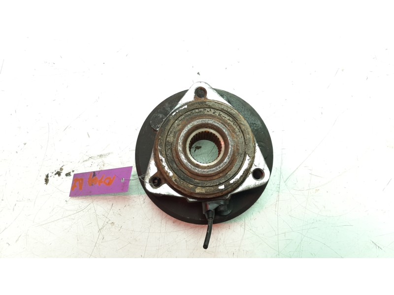 Recambio de buje para jeep cherokee 2.0 m-jet cat referencia OEM IAM 68141123AC  