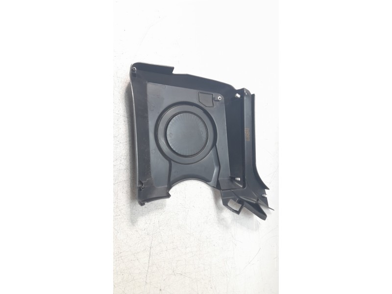 Recambio de moldura para seat mo mo referencia OEM IAM MOLDURA  