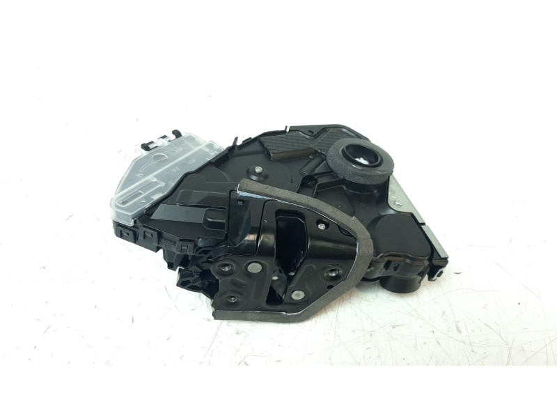 Recambio de cerradura puerta delantera derecha para lexus ux (za10) referencia OEM IAM 6903076040  