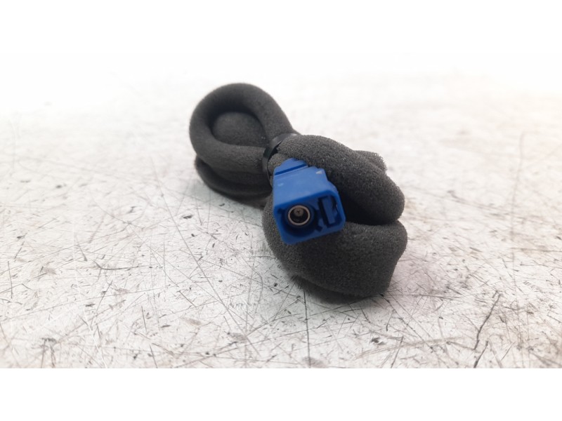 Recambio de amplificador de antena para mg zs comfort referencia OEM IAM 11635416  