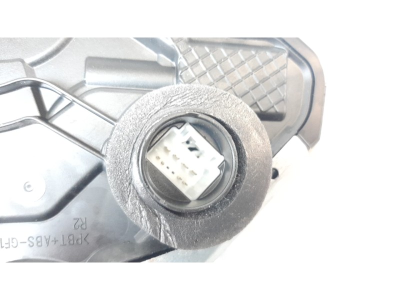 Recambio de cerradura puerta delantera derecha para lexus ux (za10) referencia OEM IAM 6903076040  