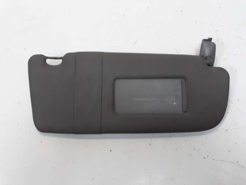 Recambio de parasol derecho para audi a4 avant (b5) 2.5 tdi referencia OEM IAM 8D0857552F  
