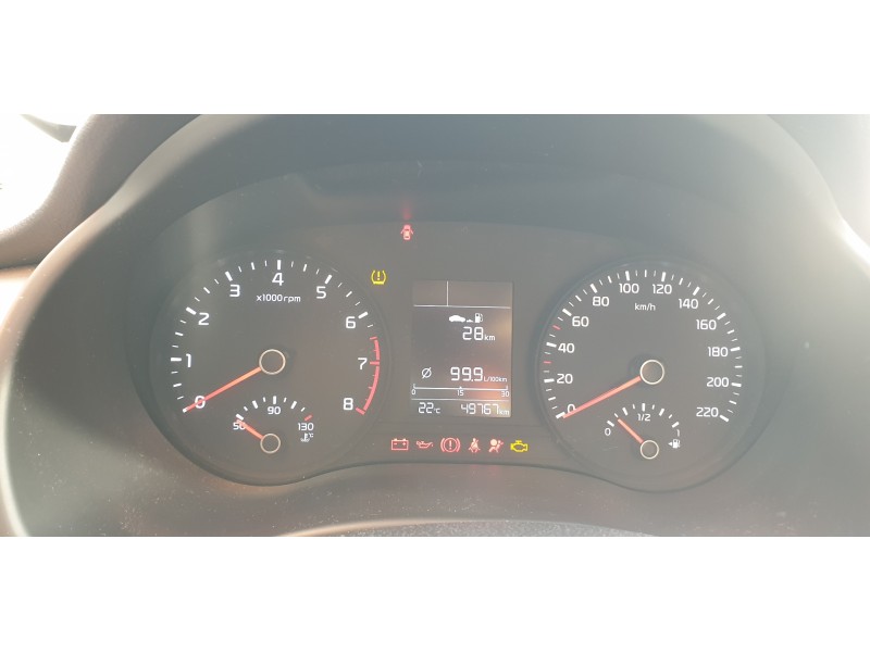 kia rio (yb) del año 2018