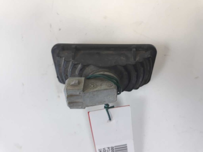 Recambio de piloto lateral izquierdo para volkswagen golf iii berlina (1h1) 1.9 tdi referencia OEM IAM 1H0949117A 15910639 