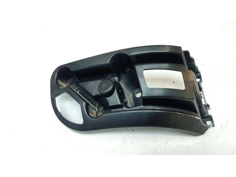Recambio de soporte paragolpes trasero para peugeot 2008 (p1) active referencia OEM IAM 9825842580  