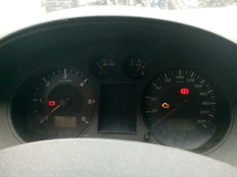 seat ibiza (6l1) del año 2003