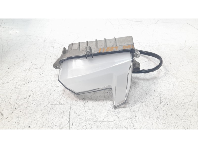 Recambio de piloto delantero derecho para seat mo mo referencia OEM IAM PILOTO  