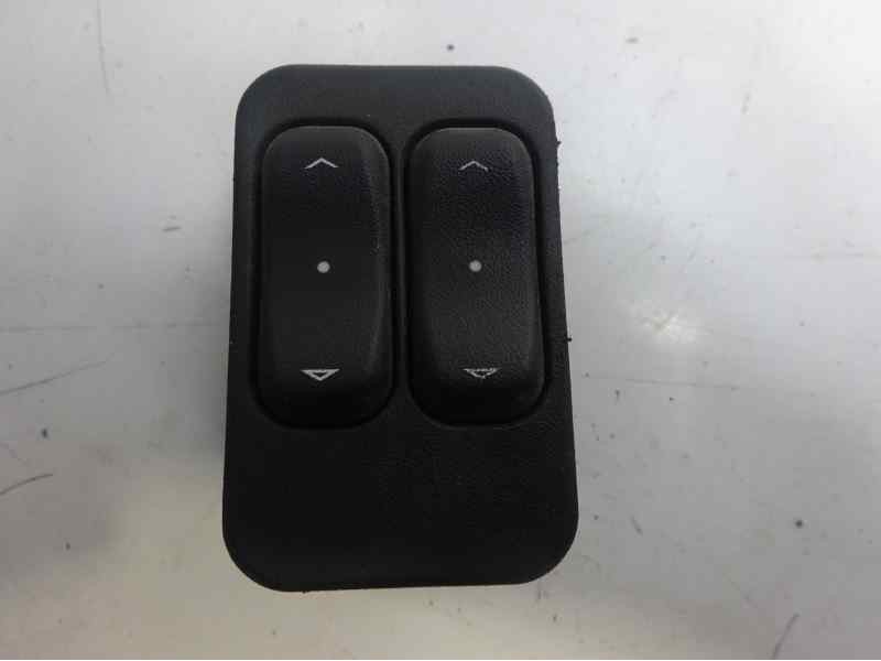 Recambio de mando elevalunas delantero izquierdo para opel meriva enjoy referencia OEM IAM 24409205 13363202 