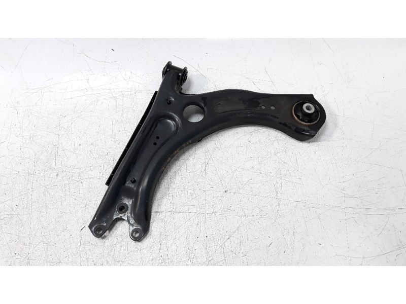 Recambio de brazo suspension inferior delantero izquierdo para seat ibiza (kj1) 1.0 referencia OEM IAM 2Q0407152B  