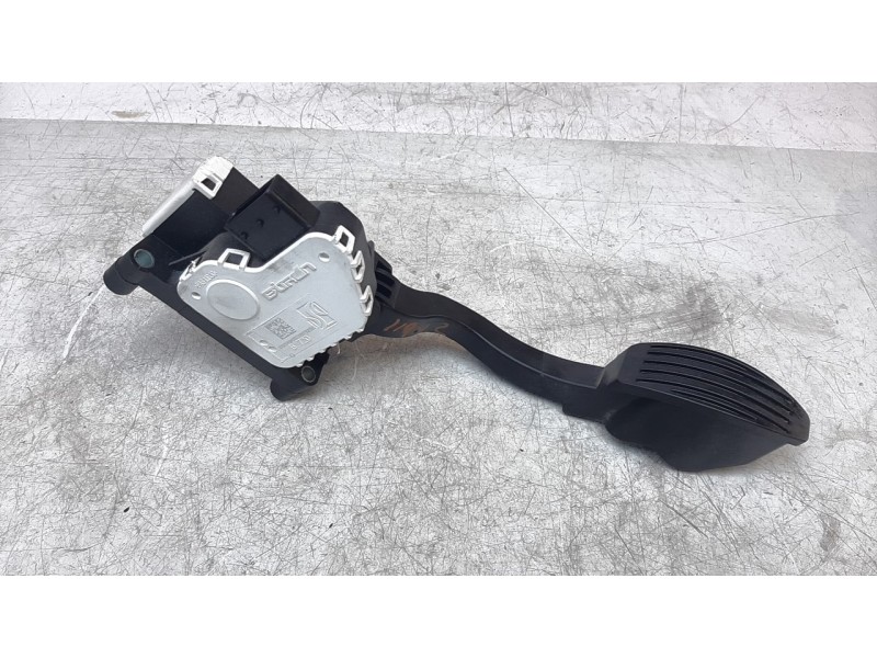 Recambio de potenciometro pedal para fiat 500 (312) berlina dolcevita referencia OEM IAM 520540940 005205409400B 