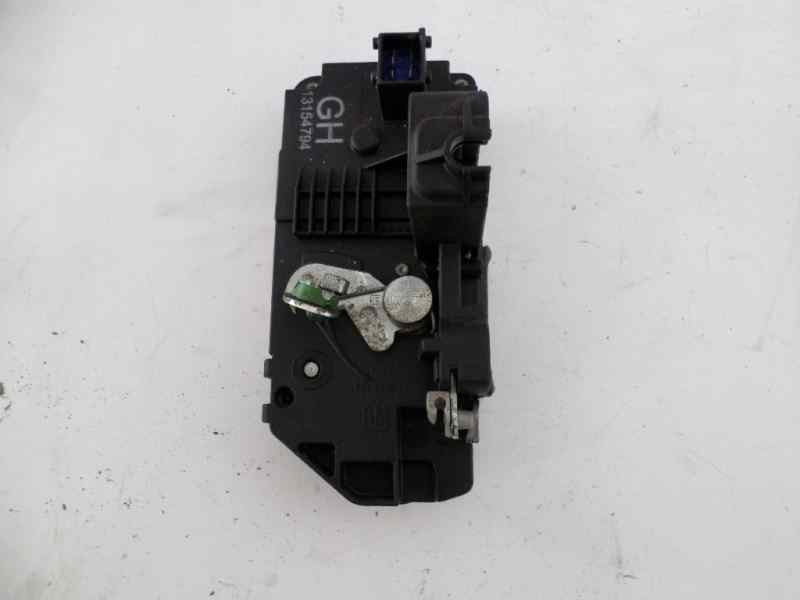Recambio de cerradura puerta trasera derecha para opel meriva enjoy referencia OEM IAM 13154794  
