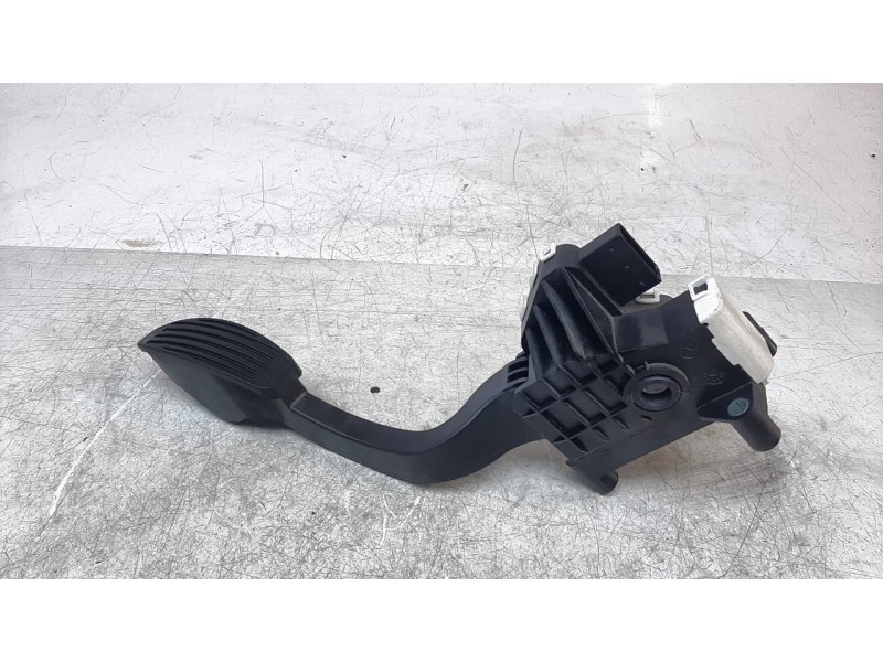 Recambio de potenciometro pedal para fiat 500 (312) berlina dolcevita referencia OEM IAM 520540940 005205409400B 