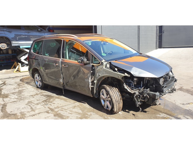 seat alhambra (711) del año 2022